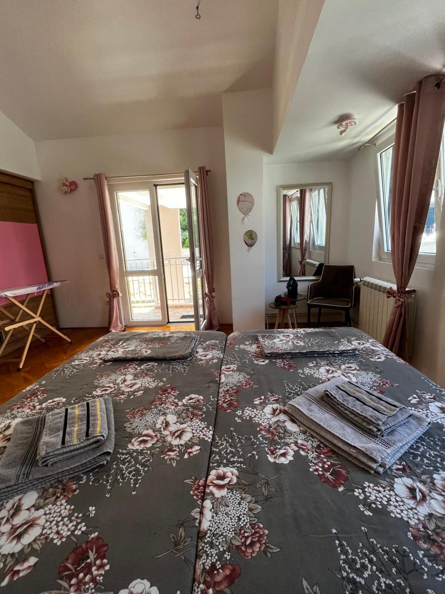 Guest House Mrvaljevic บุดวา ภายนอก รูปภาพ